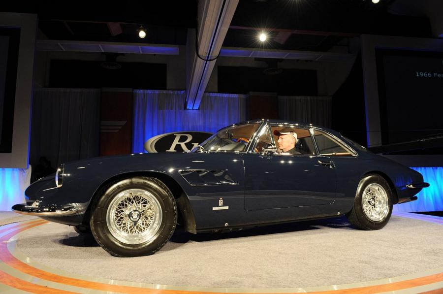  Ferrari 500 Superfast 1966 года  (фото 14 из 14)